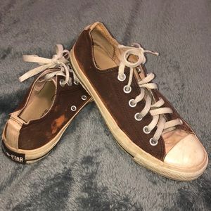 Brown & Pink Converse